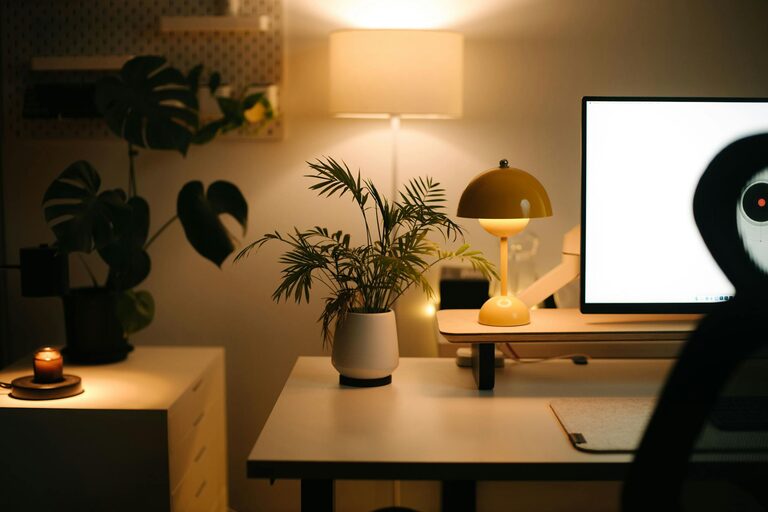 Consejos para organizar un espacio de trabajo en casa eficiente y cómodo